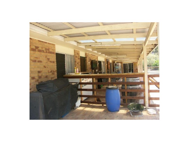 2 Mansfield Rd, Elimbah QLD 4516