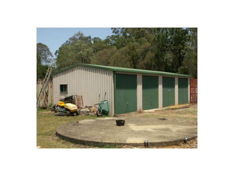 2 Mansfield Rd, Elimbah QLD 4516