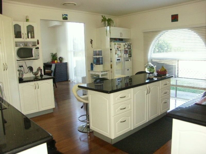 68-70 Shaun Pde, Elimbah QLD 4516