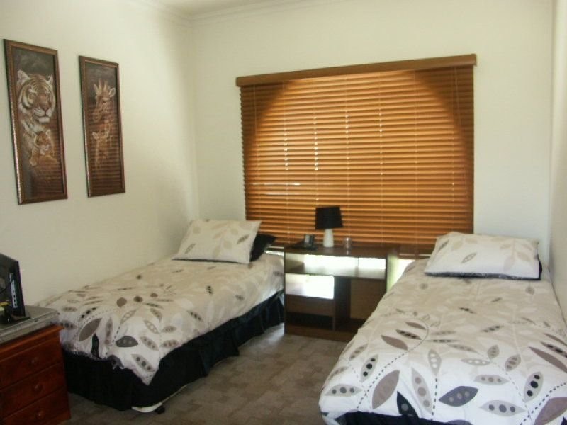 68-70 Shaun Pde, Elimbah QLD 4516