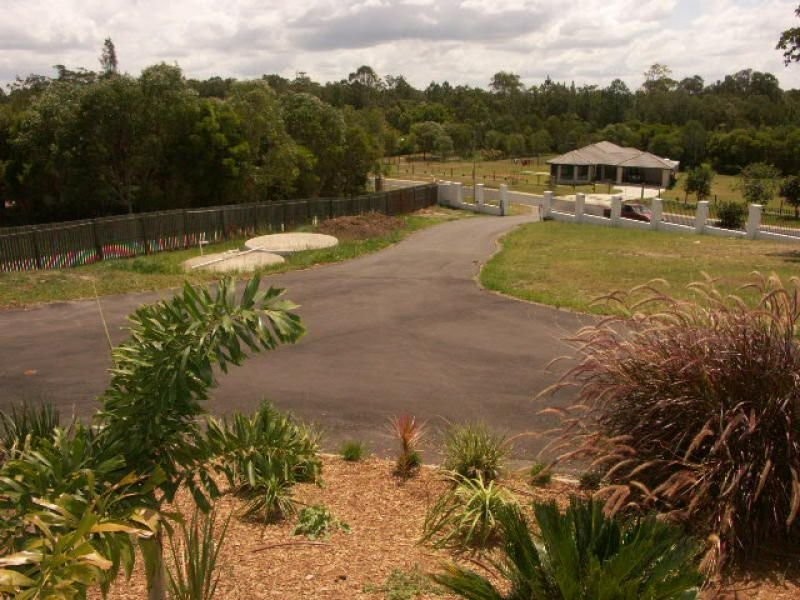 68-70 Shaun Pde, Elimbah QLD 4516