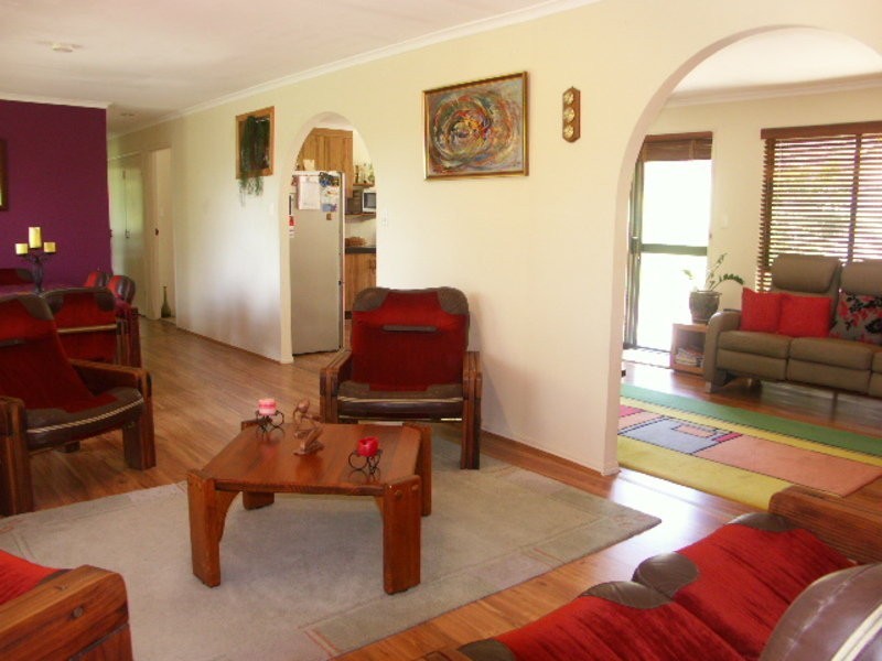 1 Hatchman Court, Elimbah QLD 4516