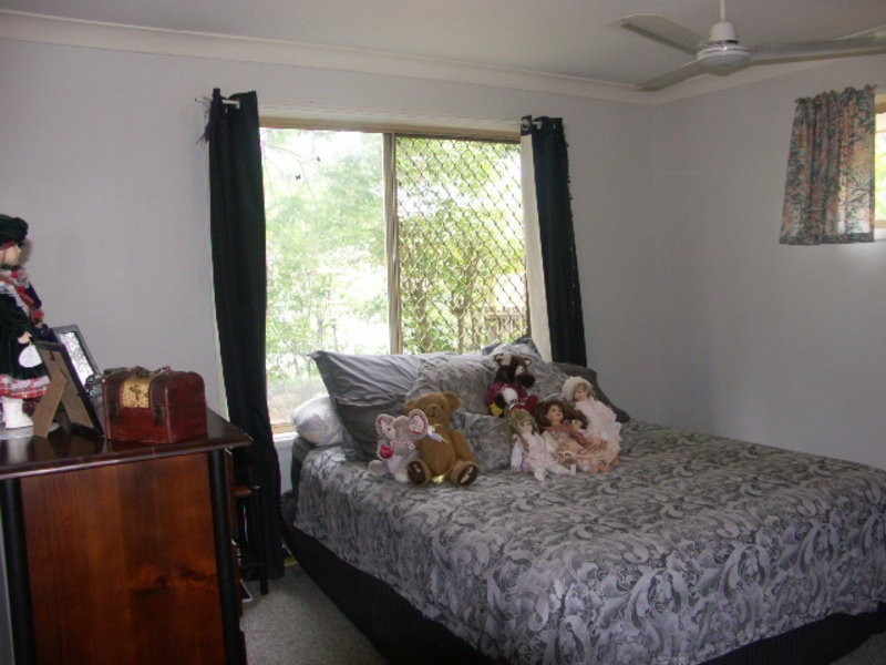 3 Scotts Ct, Kallangur QLD 4503