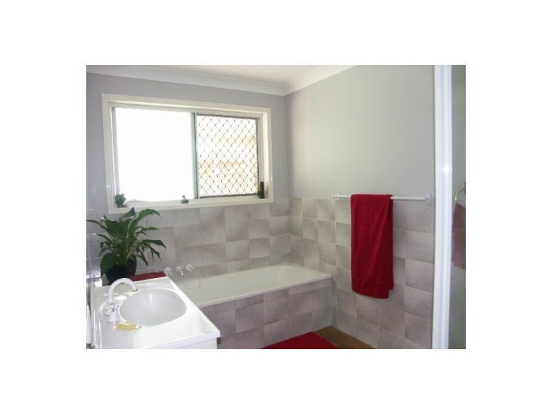 77 Ward Drive, Morayfield QLD 4506