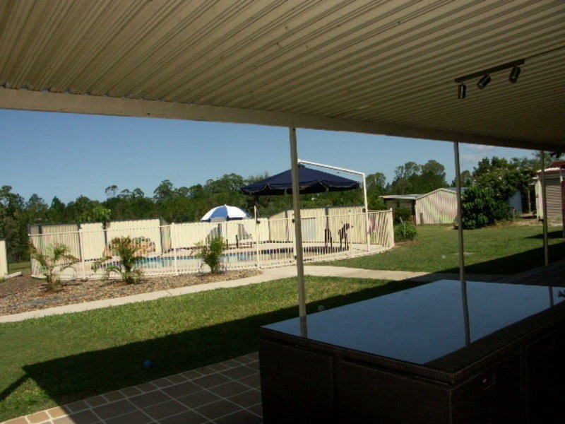228 Bigmor Drive, Elimbah QLD 4516