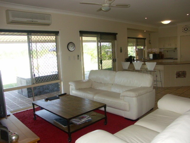 228 Bigmor Drive, Elimbah QLD 4516