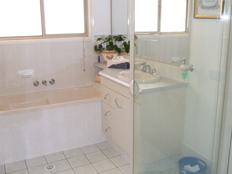 8 Duckwood Crt, Elimbah QLD 4516