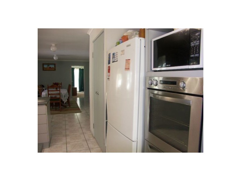 21 Bade Cres, Elimbah QLD 4516