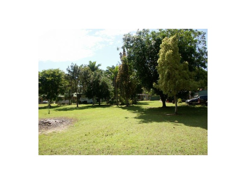 21 Bade Cres, Elimbah QLD 4516