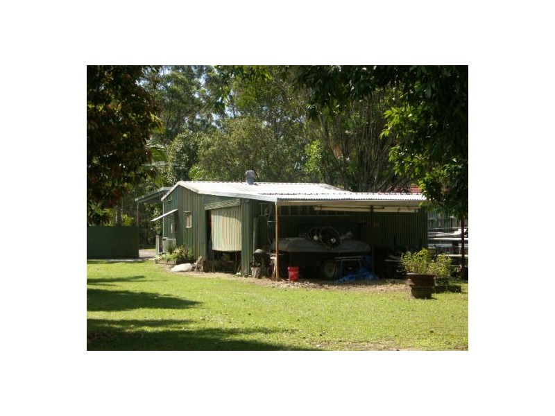 21 Bade Cres, Elimbah QLD 4516