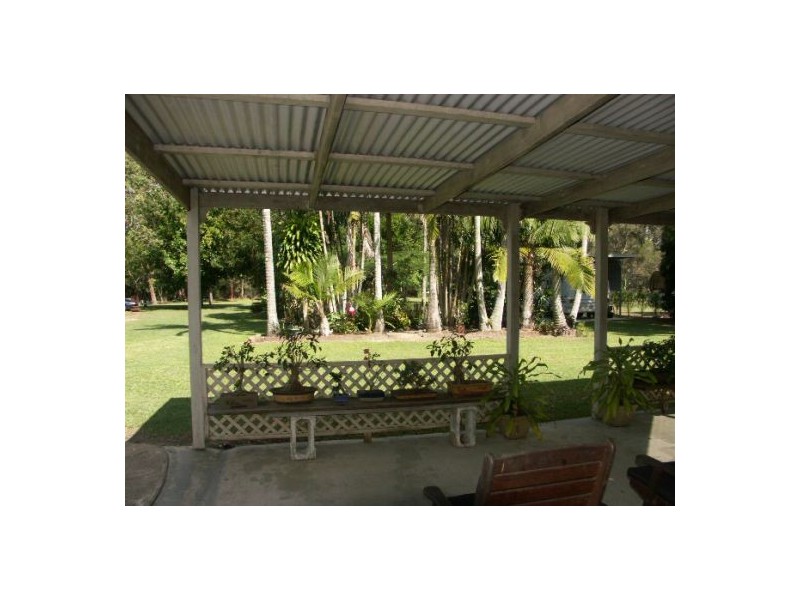 21 Bade Cres, Elimbah QLD 4516