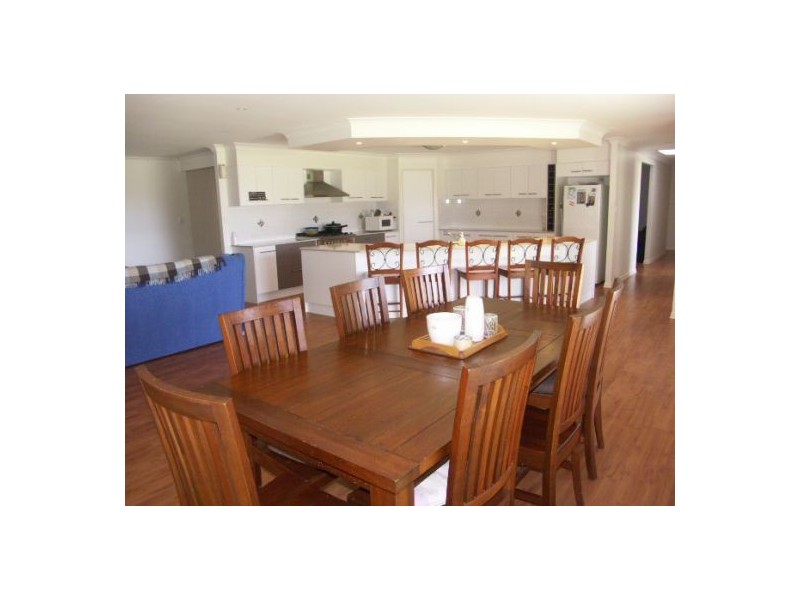 16 Bigita Place, Elimbah QLD 4516