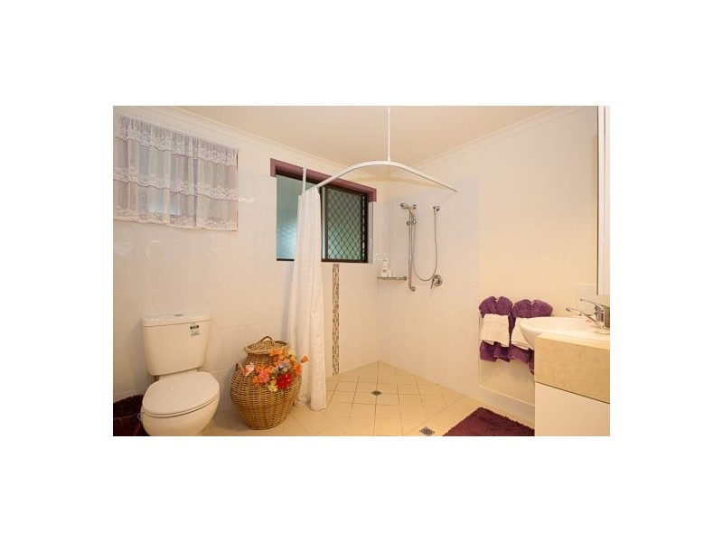 12 Cutter Court, Banksia Beach QLD 4507