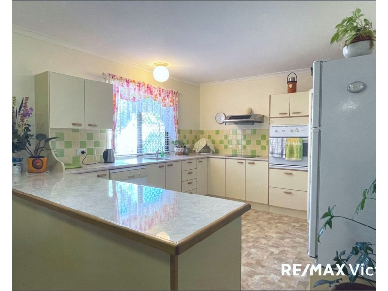 18 Maria Crt, Morayfield QLD 4506