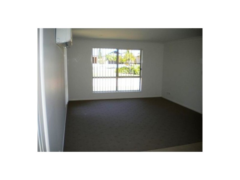 Sandstone Point QLD 4511