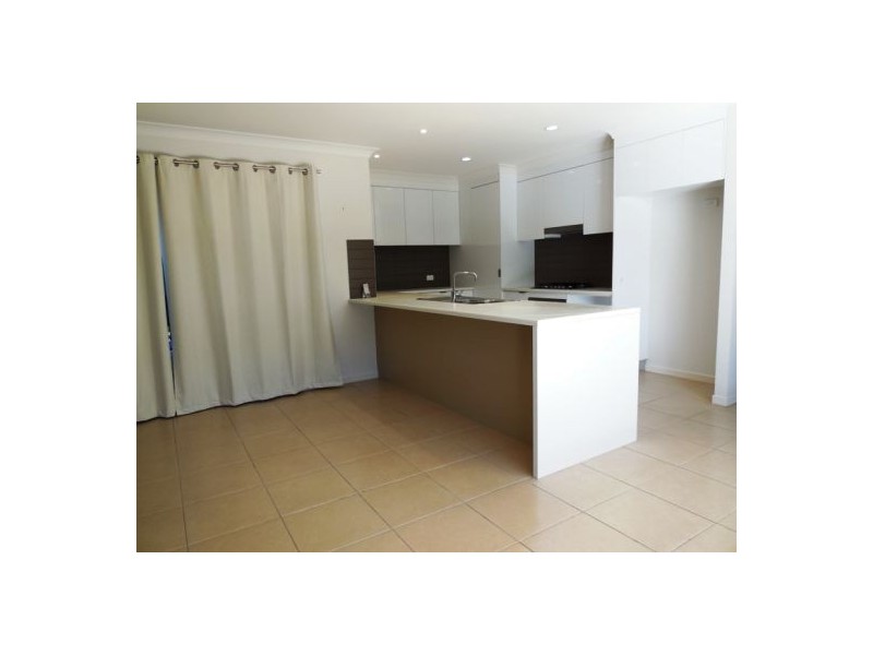 77 Glass House Circuit, Kallangur QLD 4503