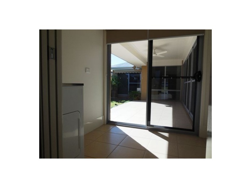 77 Glass House Circuit, Kallangur QLD 4503