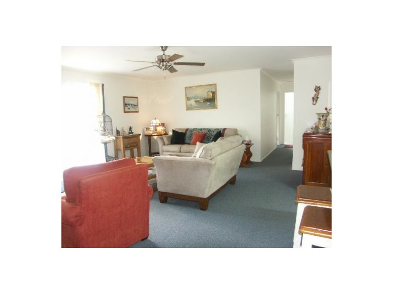 17 Diamond St, Caboolture QLD 4510