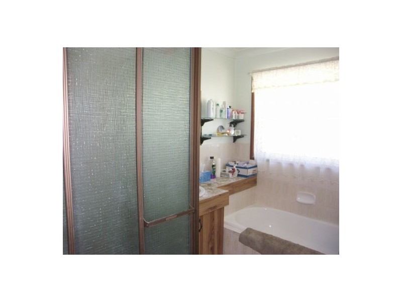 2 Lady Nelson Crt, Caboolture South QLD 4510