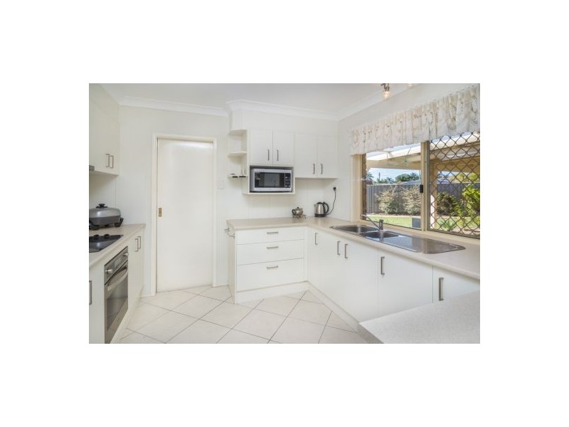 19 Farrer Ct, Morayfield QLD 4506
