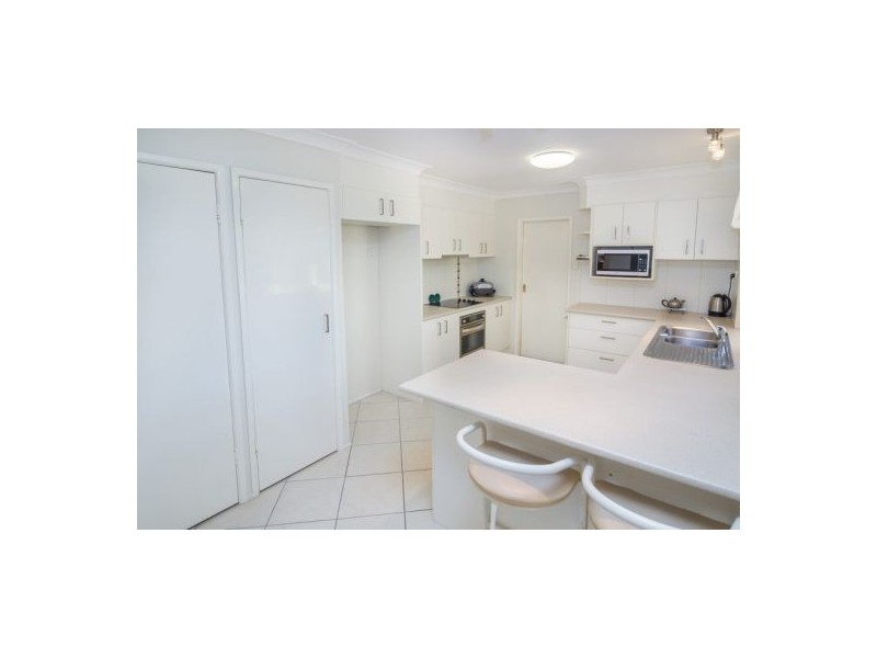 19 Farrer Ct, Morayfield QLD 4506