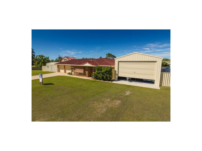 19 Farrer Ct, Morayfield QLD 4506