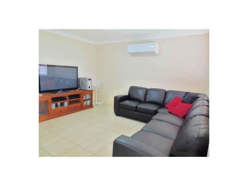 7 Denson St, Morayfield QLD 4506