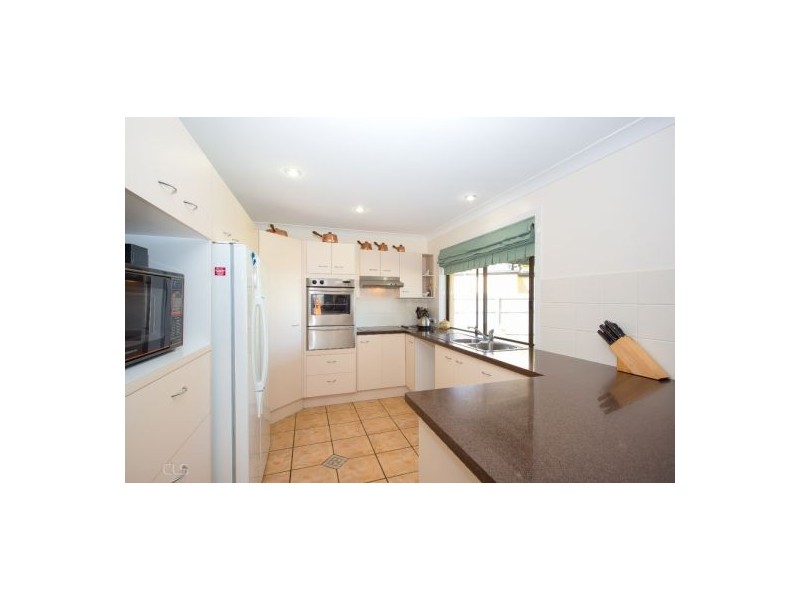 41 Voyagers Drive, Banksia Beach QLD 4507