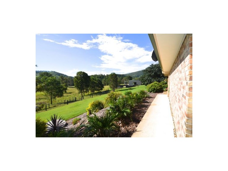 800 Delaney Creek Rd, Delaneys Creek QLD 4514