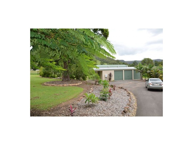 800 Delaney Creek Rd, Delaneys Creek QLD 4514