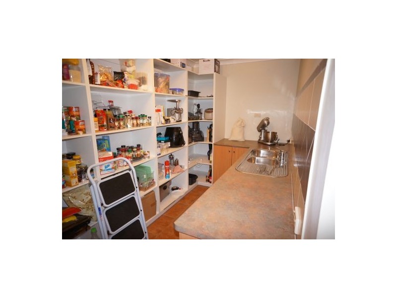 800 Delaney Creek Rd, Delaneys Creek QLD 4514