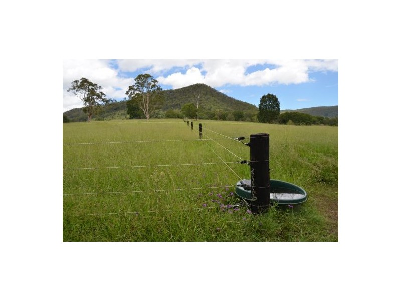 800 Delaney Creek Rd, Delaneys Creek QLD 4514