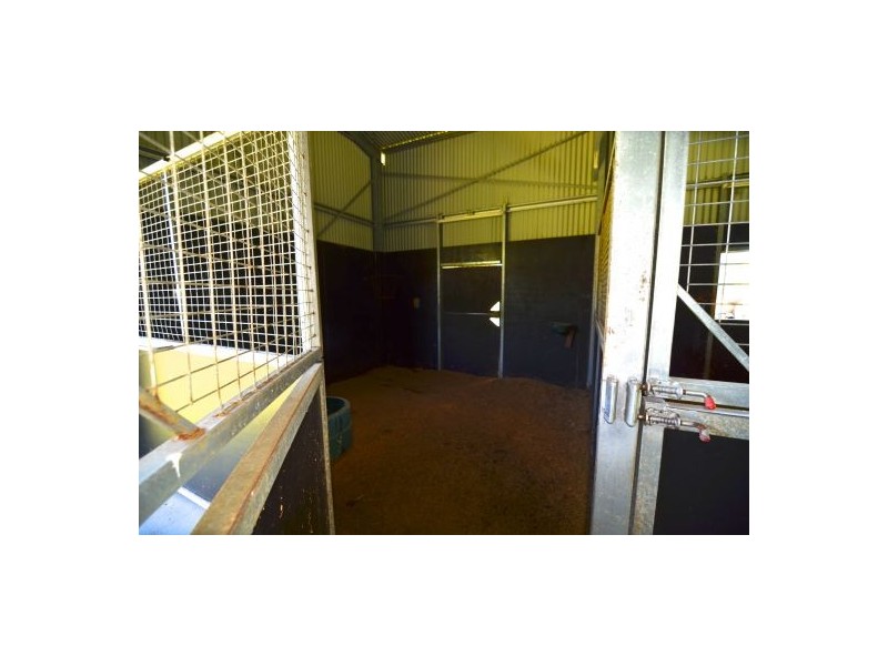 800 Delaney Creek Rd, Delaneys Creek QLD 4514