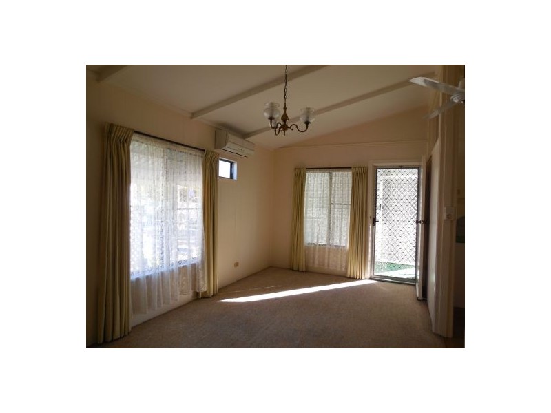 4 Azalea Ave,134 Bruce Highway Eastern Service Rd,, Burpengary QLD 4505