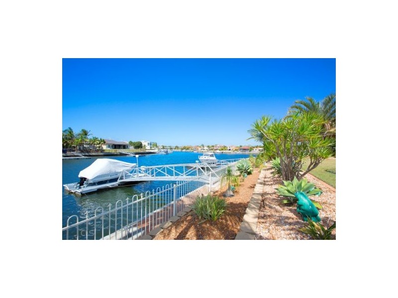13 Dugong Crescent, Banksia Beach QLD 4507