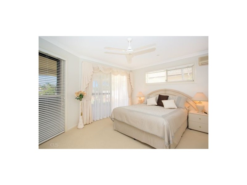 13 Dugong Crescent, Banksia Beach QLD 4507