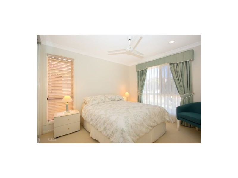 13 Dugong Crescent, Banksia Beach QLD 4507