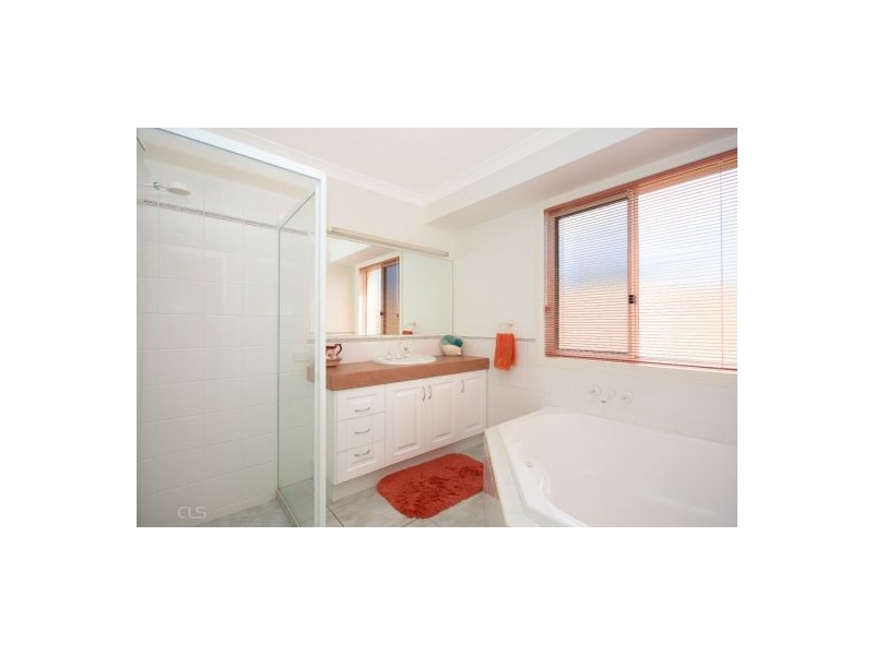13 Dugong Crescent, Banksia Beach QLD 4507