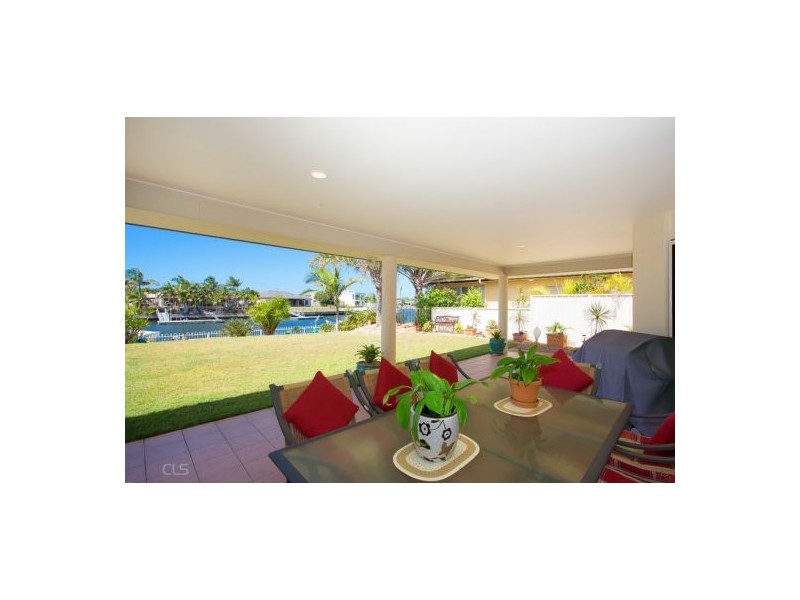 13 Dugong Crescent, Banksia Beach QLD 4507