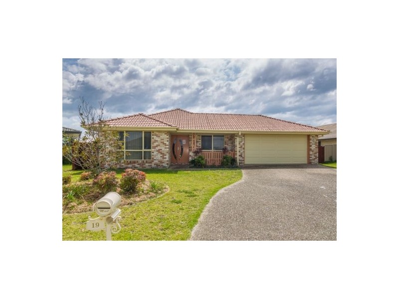 19 College Crt, Caboolture QLD 4510