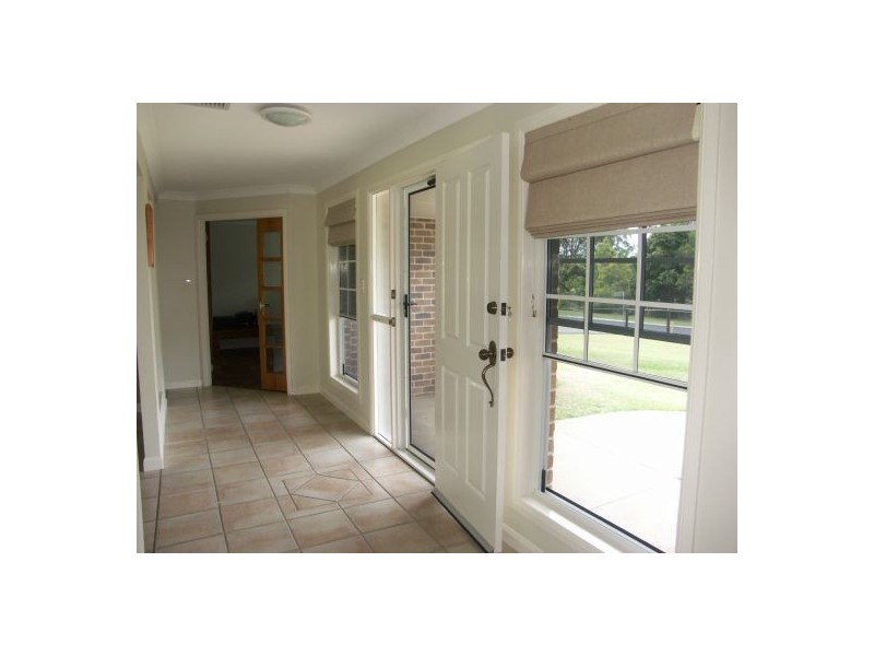 19 Levy Rd, Elimbah QLD 4516