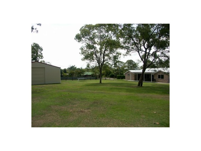 19 Levy Rd, Elimbah QLD 4516