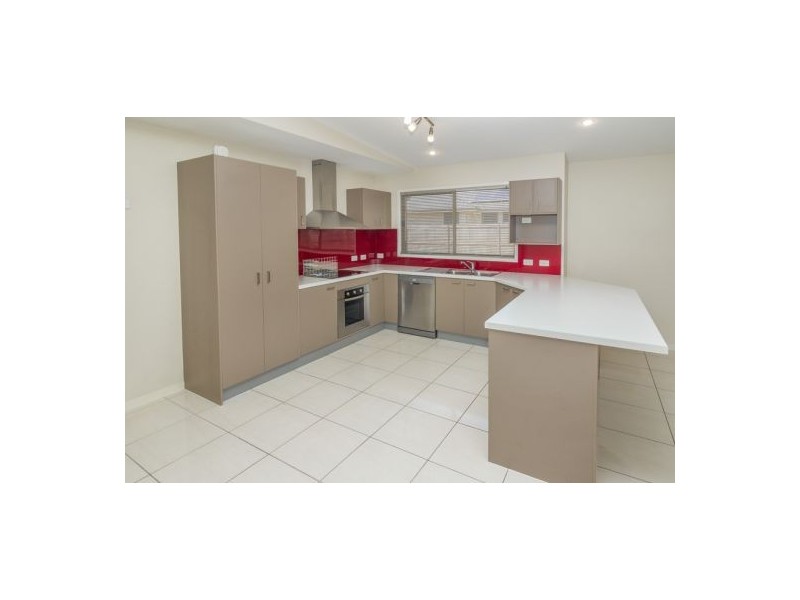 10 Lanita Chase, Morayfield QLD 4506