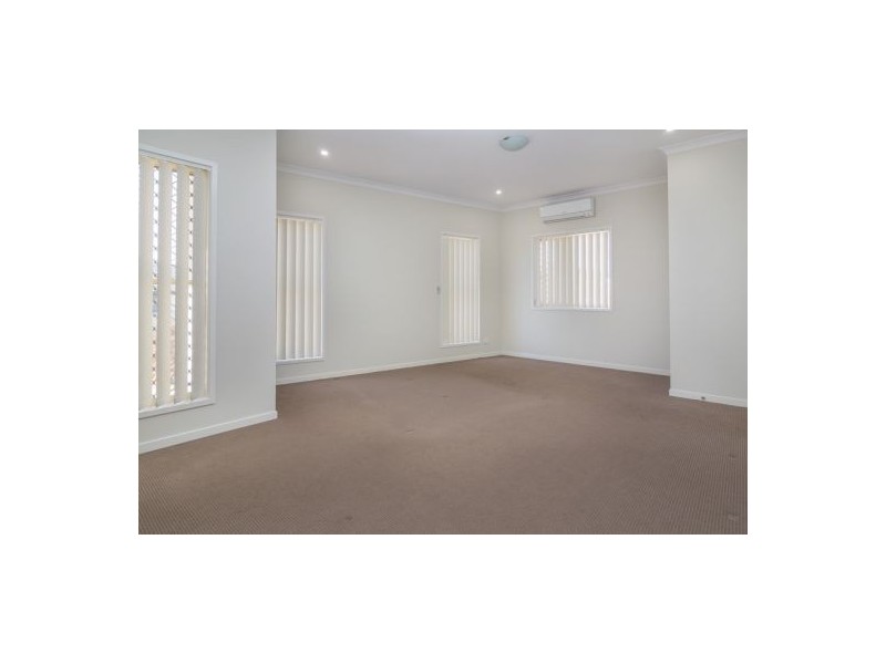 10 Lanita Chase, Morayfield QLD 4506