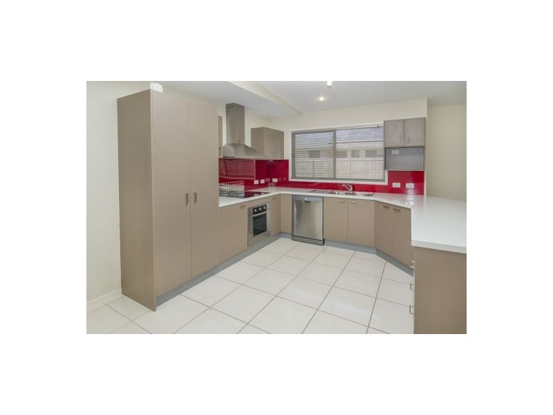 10 Lanita Chase, Morayfield QLD 4506