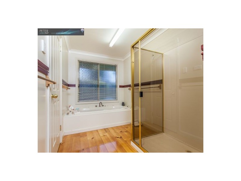 60 Janice Ct, Blackbutt QLD 4306