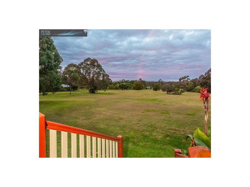 60 Janice Ct, Blackbutt QLD 4306