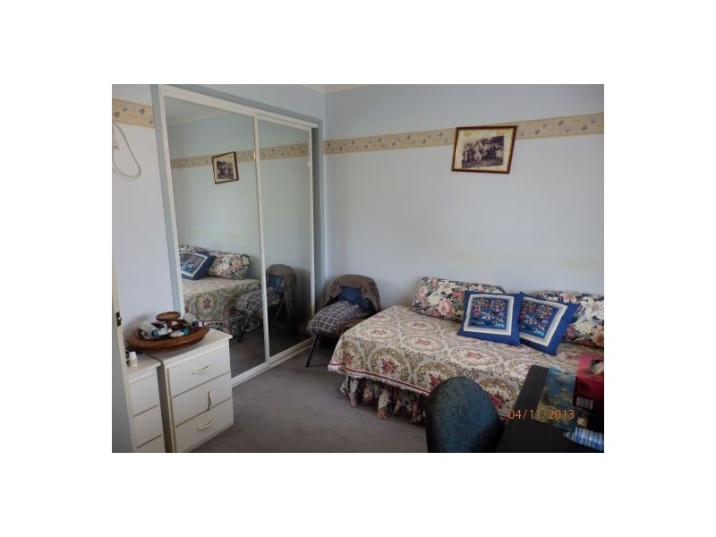 16 Crestwell Close, Morayfield QLD 4506