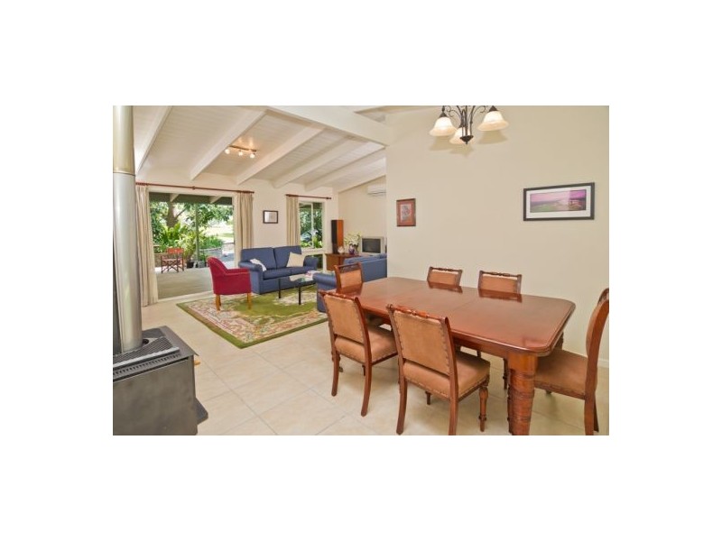 3 3 Regan Rd, Wamuran QLD 4512