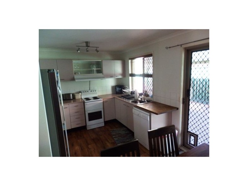 2 Yaldara Av, Caboolture QLD 4510